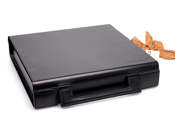 Porsche Design Pipe Suitcase for 7 Pipes Estate